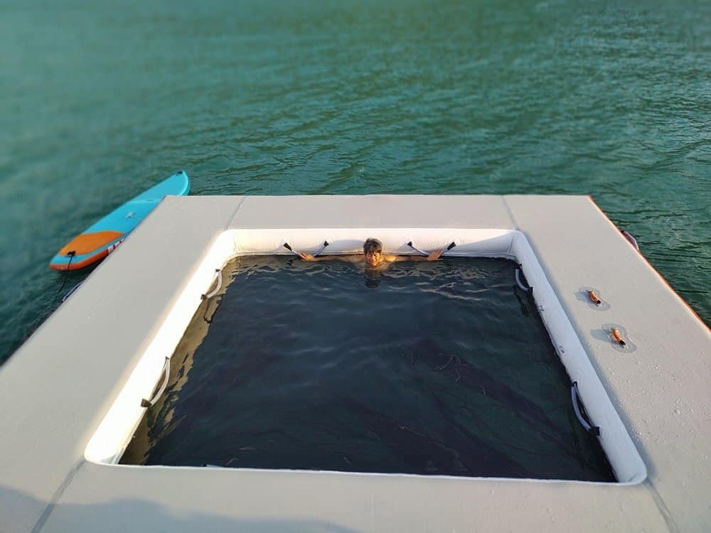 Piscine de mer gonflable pour yacht à usage commercial — filet anti-méduses inclus