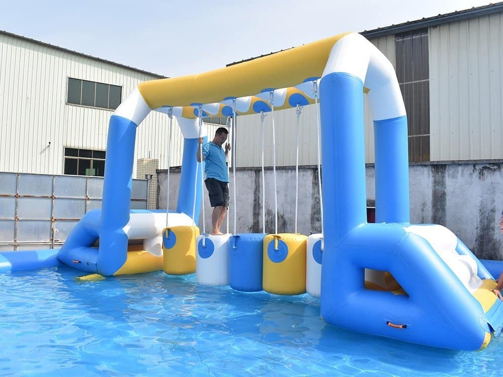 Parcours aquatique gonflable au nouveau design Bouncia – Stump 01