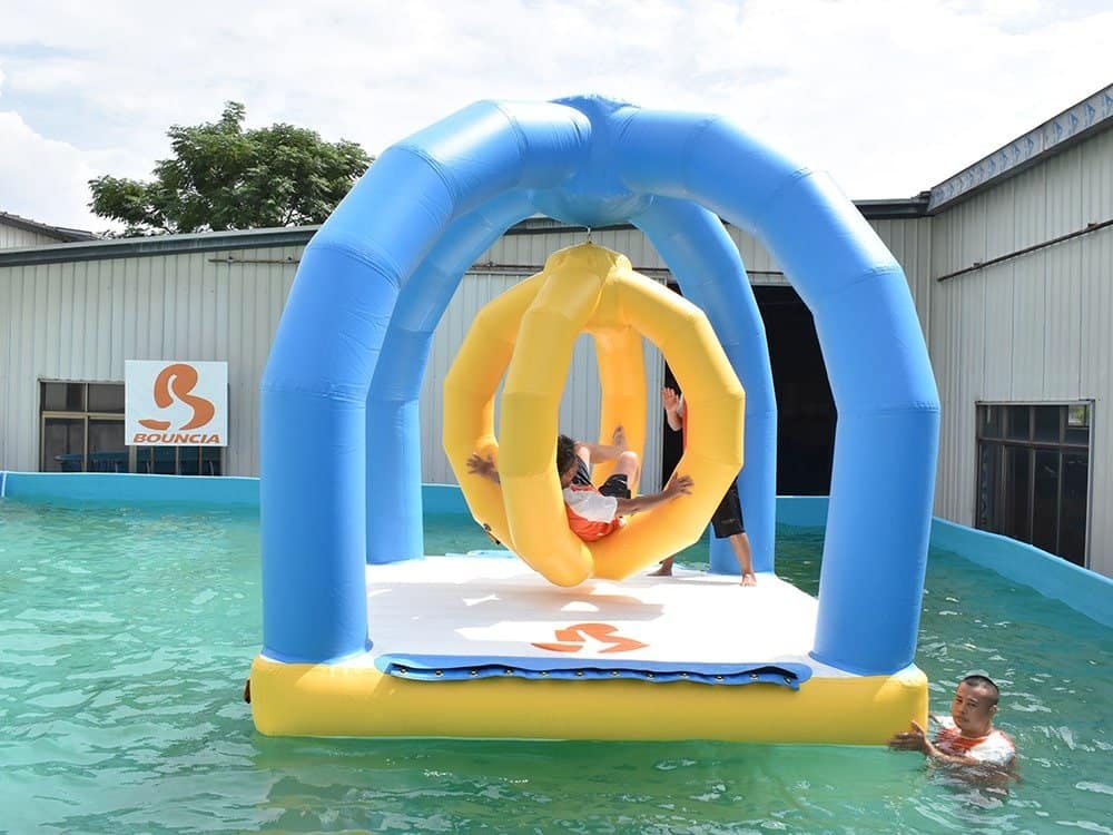 Équipement de parc aquatique gonflable personnalisable Bouncia — Hammock 01