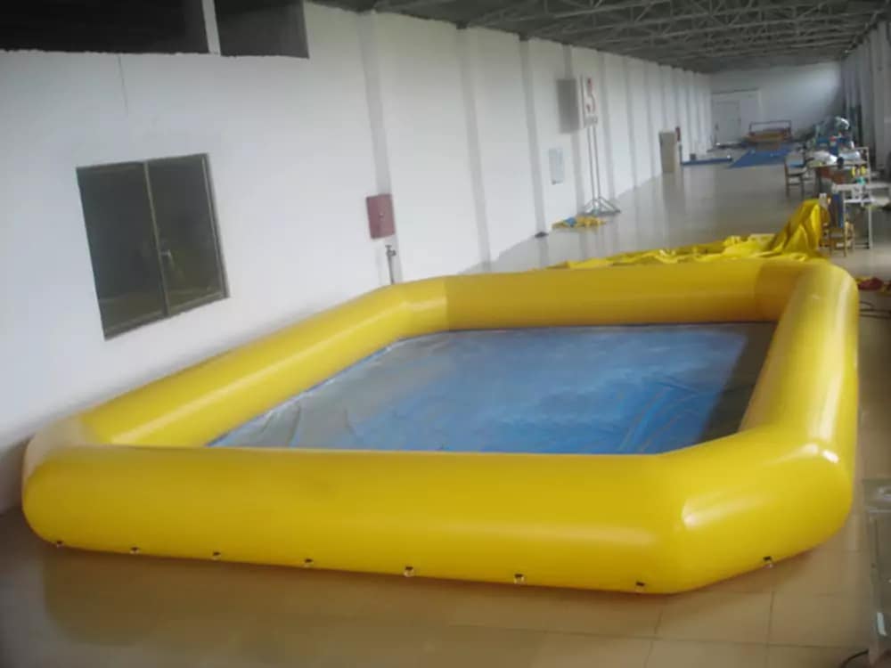 Piscine gonflable pour boules de marche sur l'eau et autres jeux aquatiques - IP01
