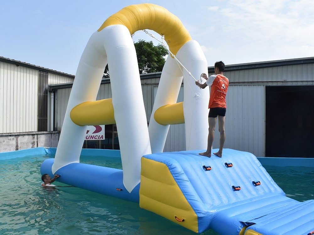 Balançoire à corde Bouncia pour sports nautiques gonflables – Rope Swing 01